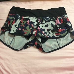 Lululemon Speed Up Short Low-Rise Lined